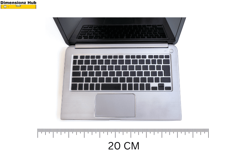 how big is 20 cm